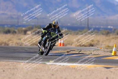 media/Dec-17-2023-CVMA (Sun) [[bf0c04832d]]/Race 2 Amateur Supersport Open/